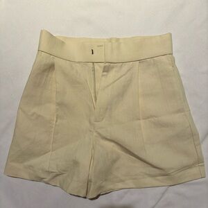 Women Zara shorts size M